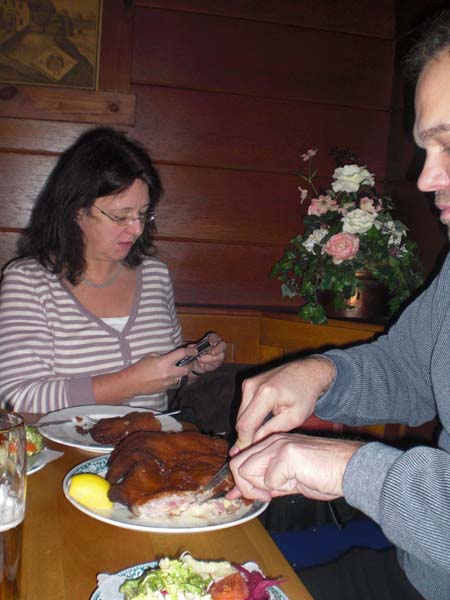 Indoor Aufkirchen 21#55816E