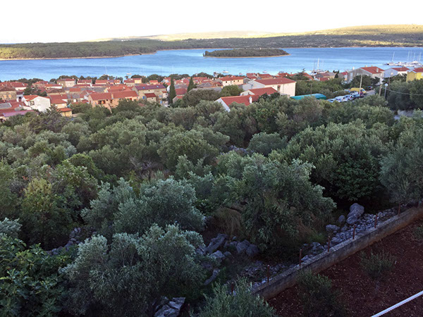 %_tempFileName2016_aTSV_August_010%